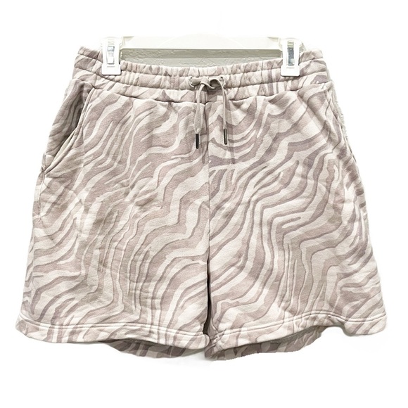 Sweaty Betty Shorts Women's Large Essential Beige Cream HIgh Rise Zebra Print - Picture 1 of 8